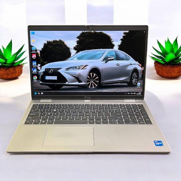 Dell Latitude 5521